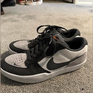 Nike SB Force 58